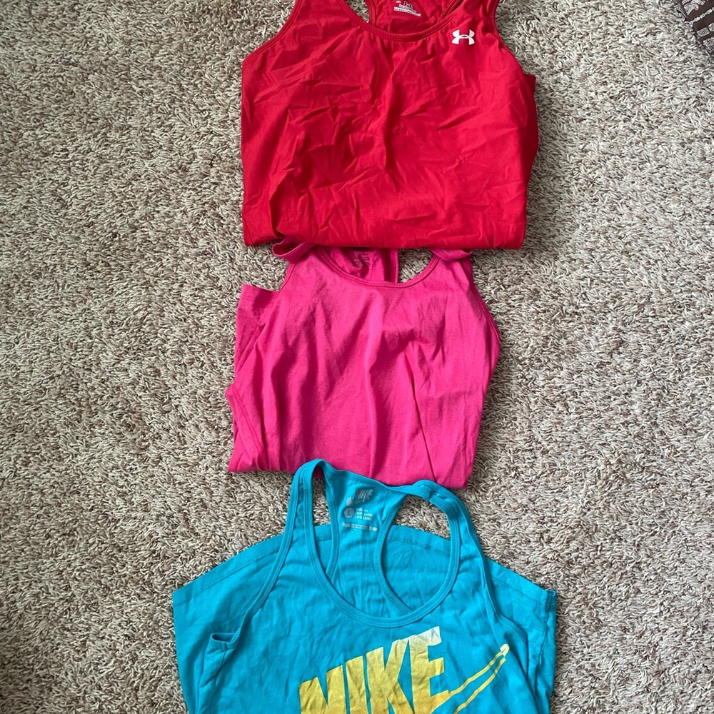 Workout tops